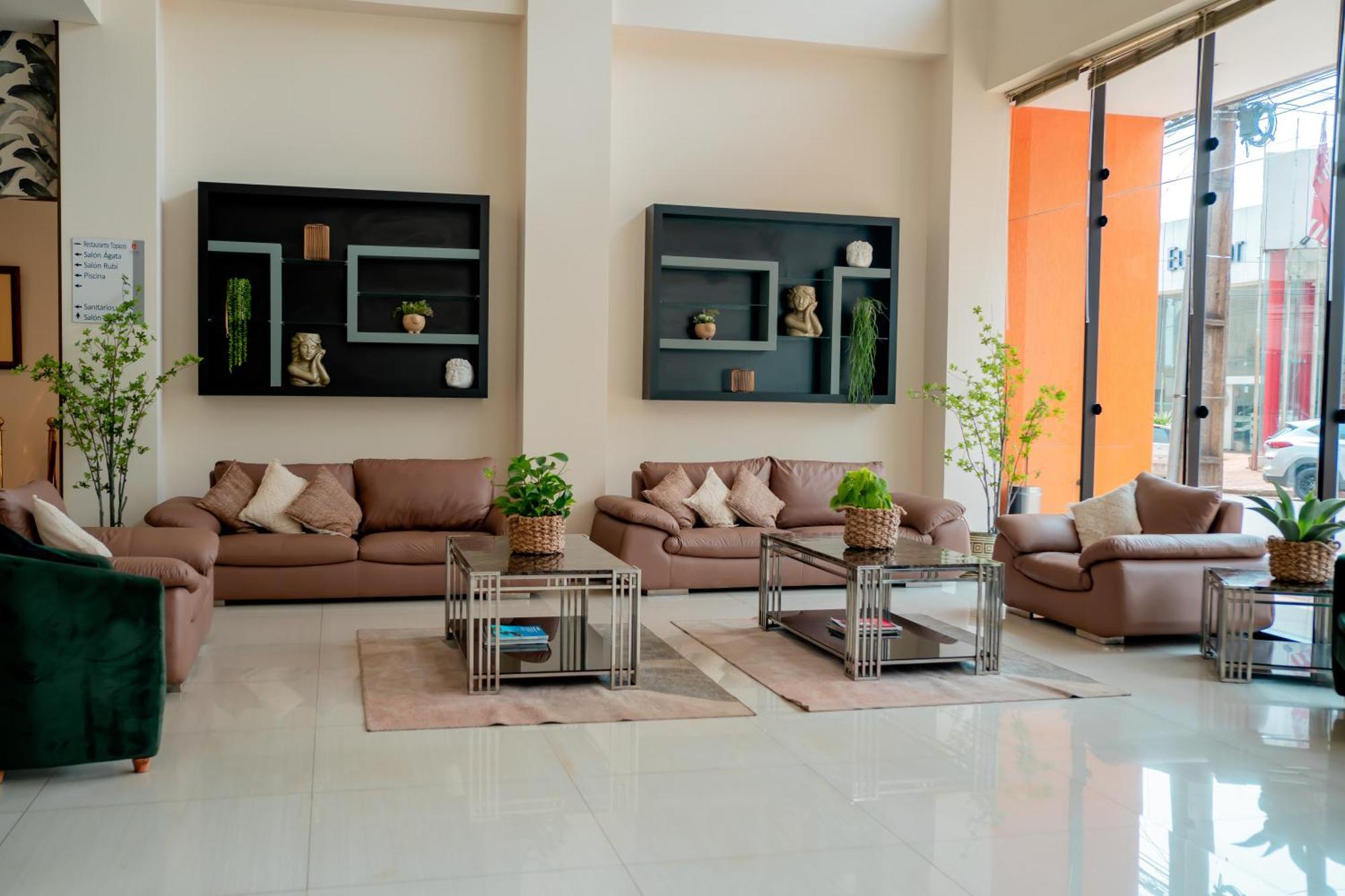 Megal Suites Hotel Ciudad del Este Esterno foto